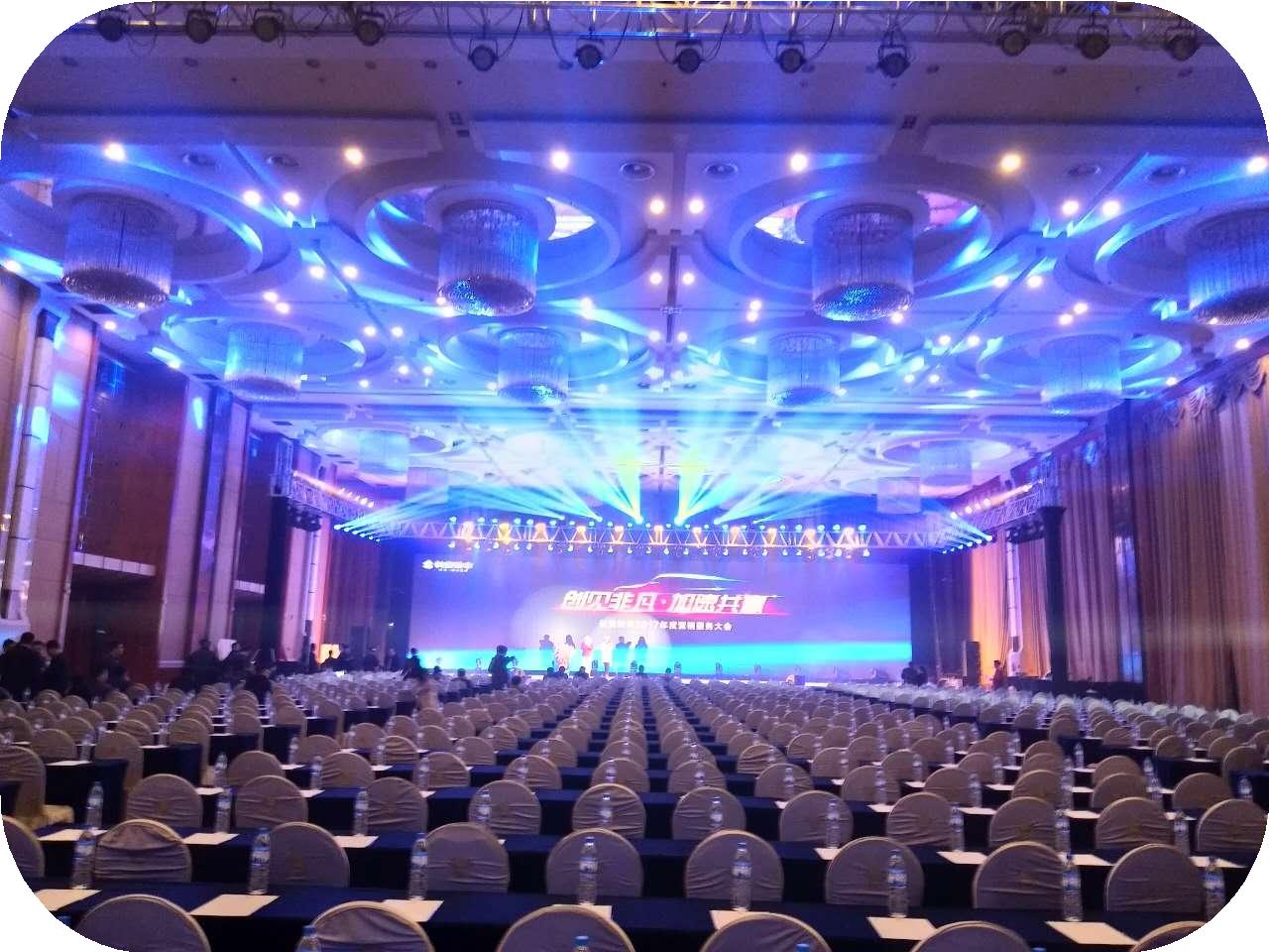 云南策划公司,昆明旅行社,昆明团建公司,昆明会议会展：老板看了都夸的会议场地！昆明世纪金源从签到到散场，全程不用你操心