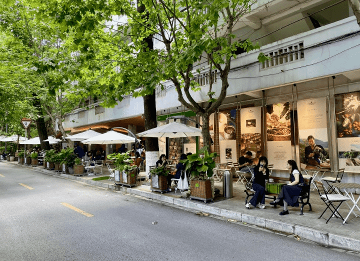 云南旅游,云南旅行社,云南团建公司,云南策划公司,昆明团建,昆明旅游,昆明团建公司,昆明旅行社：巡津街的“咖啡指数”已超标，从“老旧破败”变身网红打卡地
